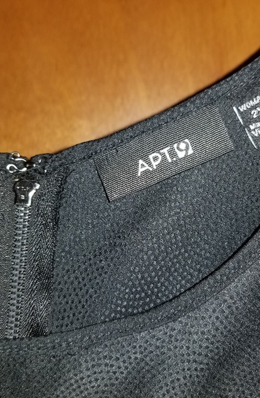 Apt. 9 Flowy short-sleeved black tunic - Picture 4 of 4